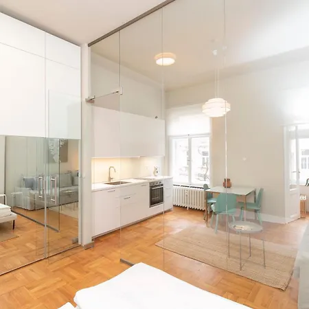Elegant,bright,best Location *