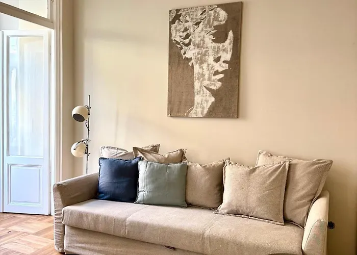 Apartment Elegant,bright,best Location *